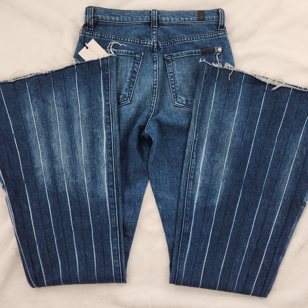 7 For All Mankind Mega Flare High Wasited Greenwich Jeans Womens Size 27 - Picture 2 of 16